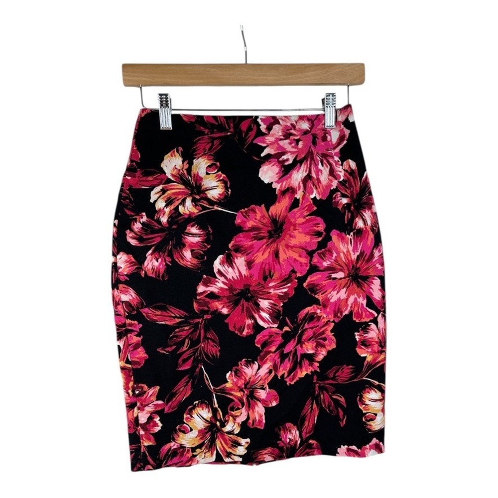 White House Black Market Women's Pencil Skirt Black Pink Floral Size 0‎